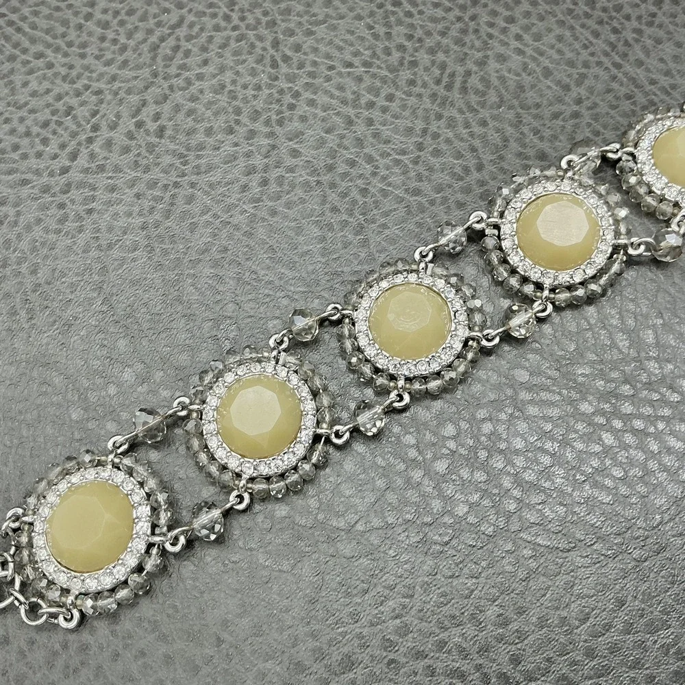 White House Black‎ Market Bracelet Silver Tone Cream Rhinestone Womens 7.5 In
